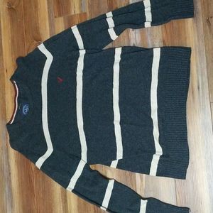 American eagle sweater.